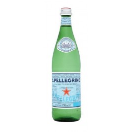 Agua San Pellegrino vidrio 750 ml Agua San Pellegrino vidrio 750 ml